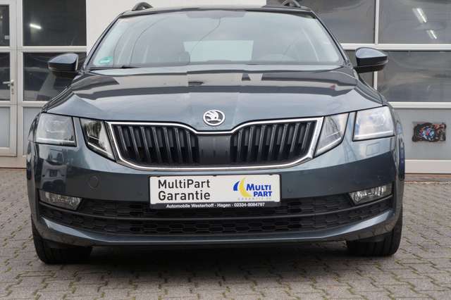 Skoda Octavia Octavia Combi Soleil *AHK*LED*SHZ*PDC*