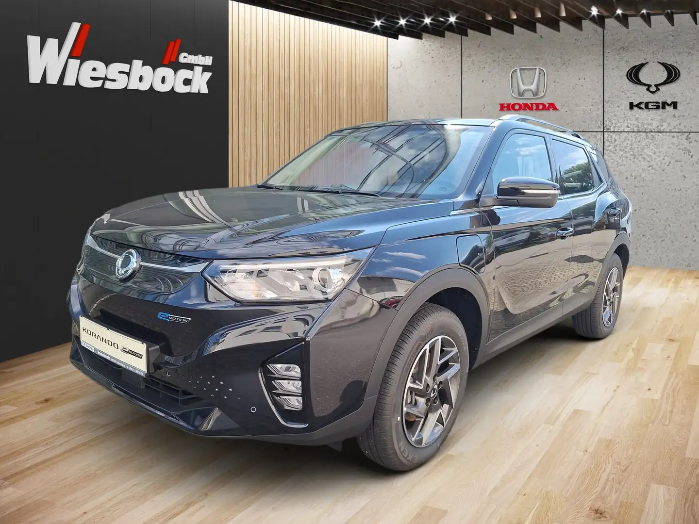 SsangYong Korando *SONDERRABATT* E-Motion Platinum Black - 1