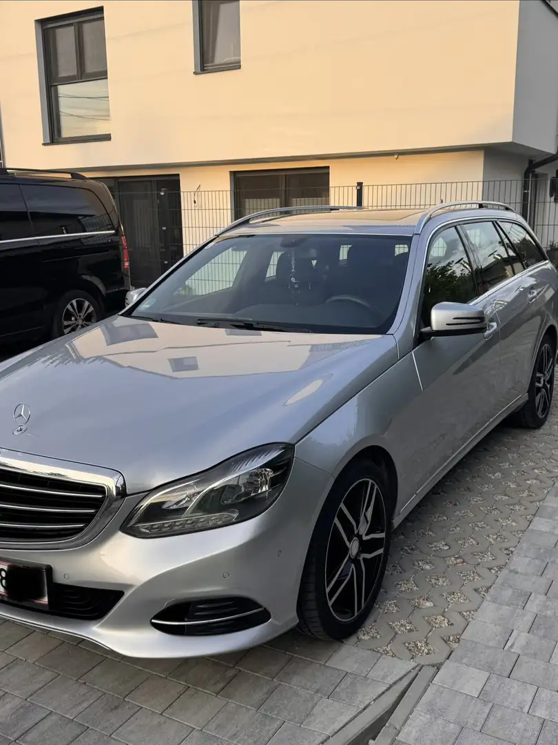 Mercedes-Benz E 220 - 2