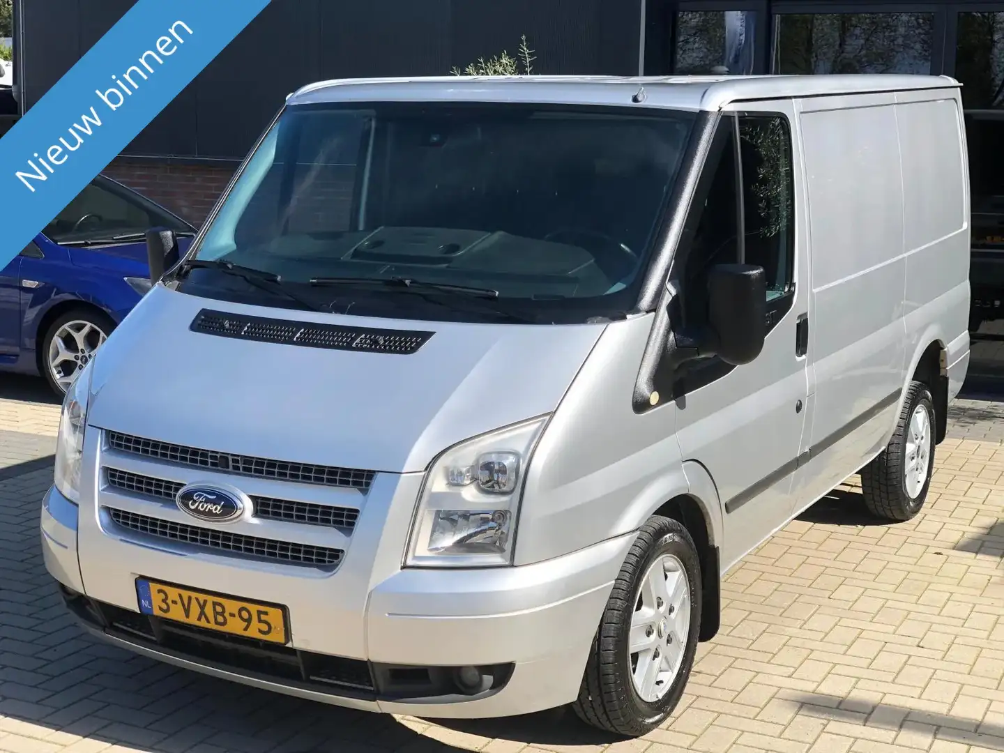 Ford Transit T260 2.2 TDCI 140 PK First Edition Zilver - 1