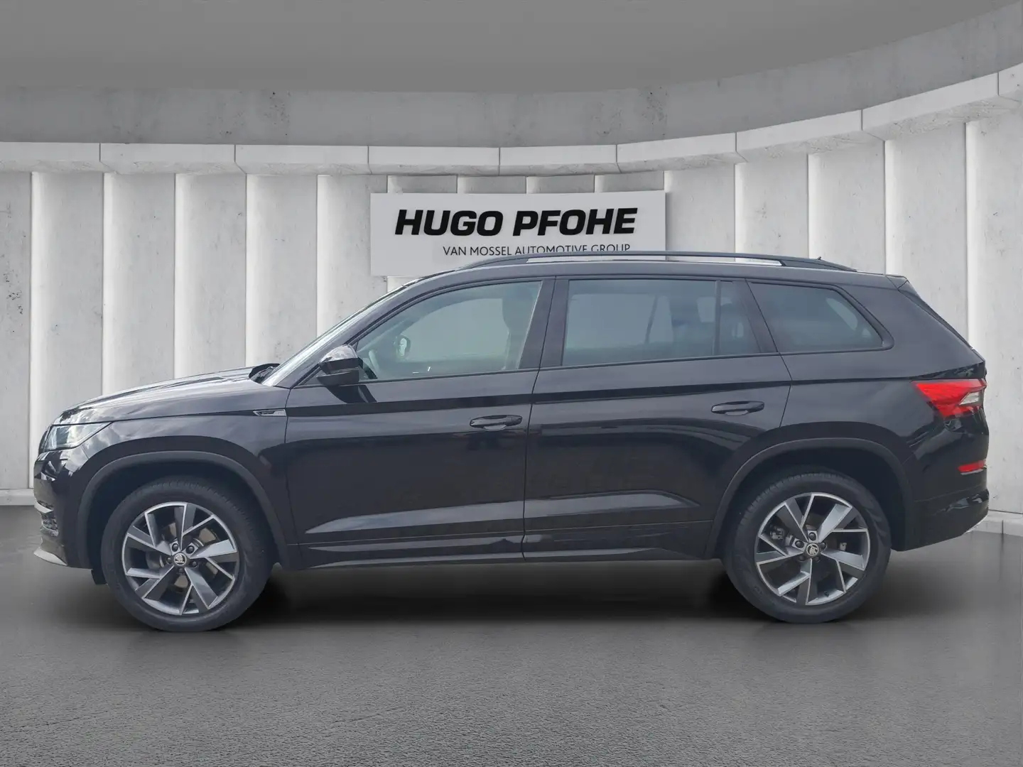 Skoda Kodiaq Sportline 2.0 TDI Autom LED RFK SHZ PDC BT Negru - 2