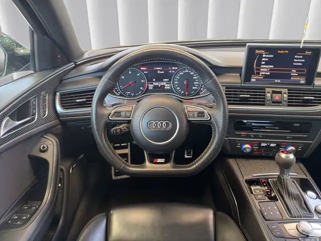 Audi A6 view 12