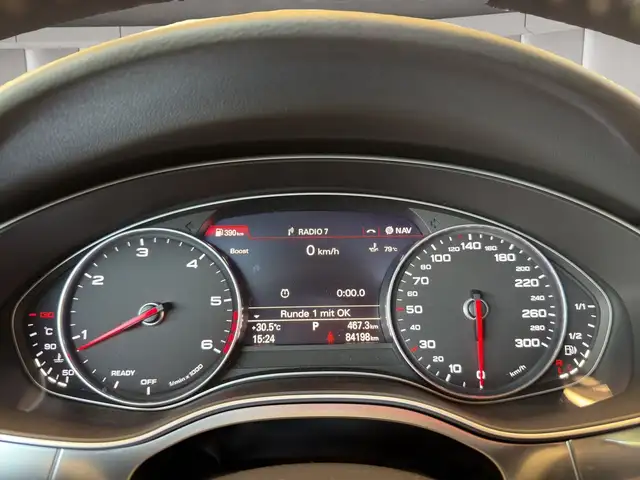 Audi A6 view 13