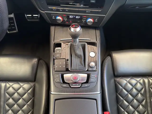 Audi A6 view 15