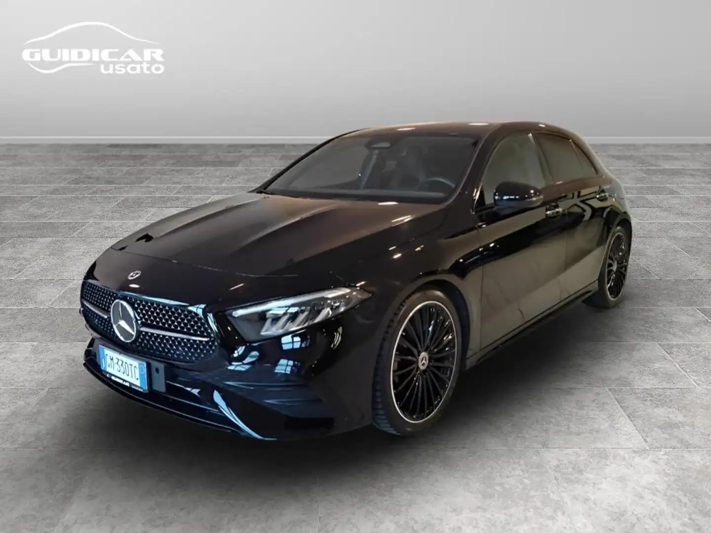 Mercedes-Benz A 180 d AMG Line Advanced Plus auto Noir - 1