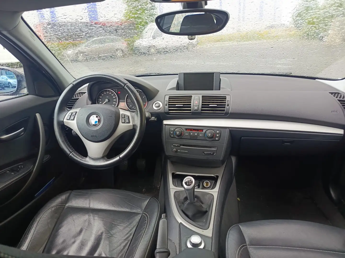 BMW 118 118d - 1