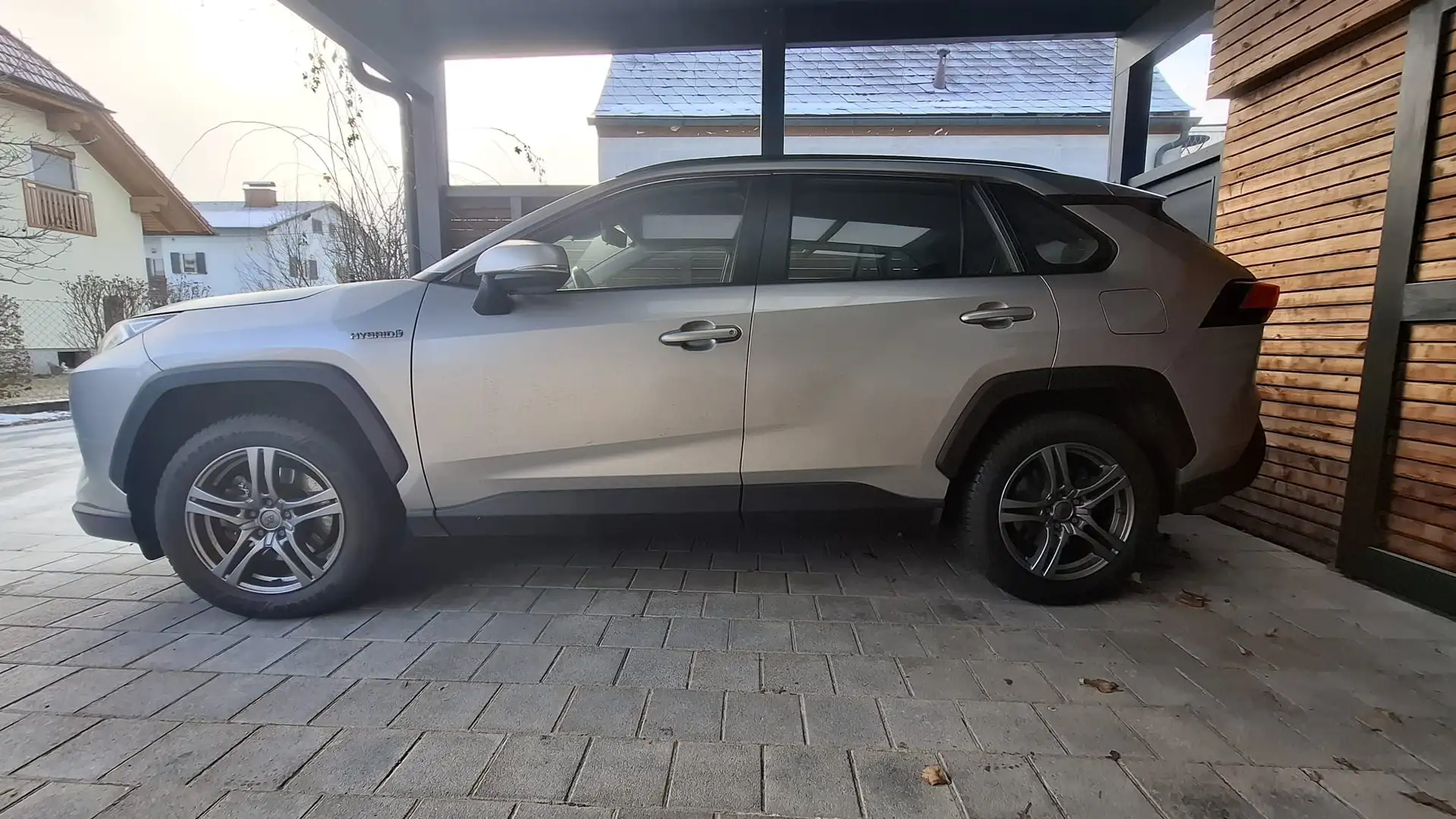 Toyota RAV 4 RAV4 2,5 Hybrid Active AWD Active Grau - 2