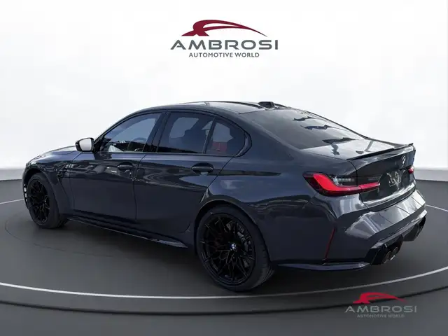 BMW M3 view 4