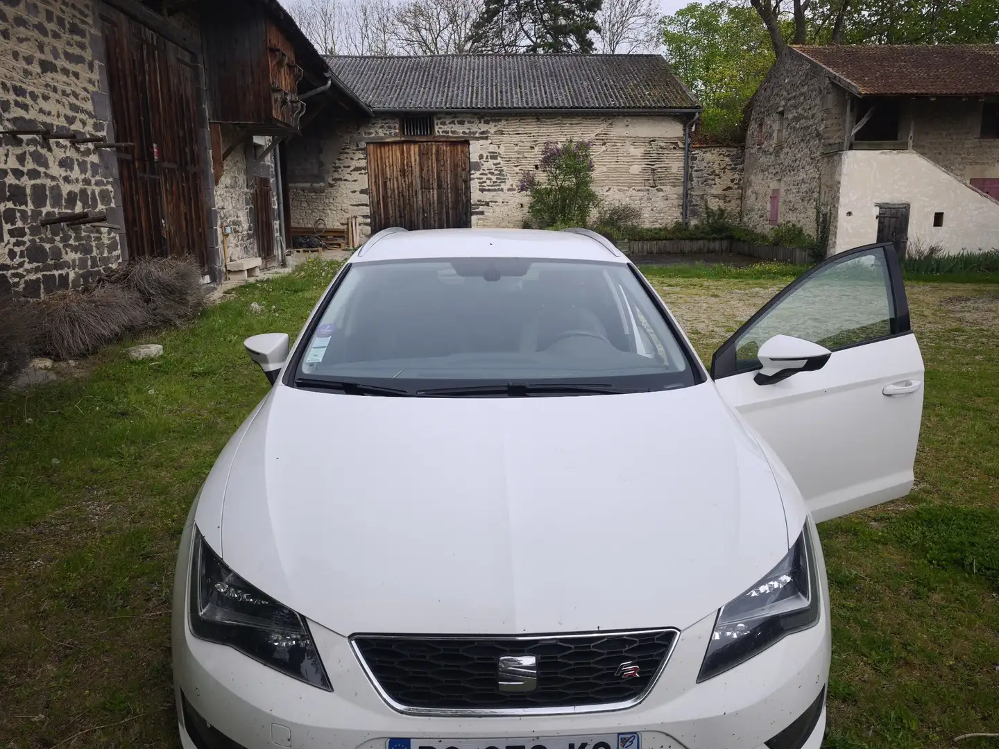 SEAT Leon ST 1.4 TSI 150 Start/Stop FR Blanc - 1