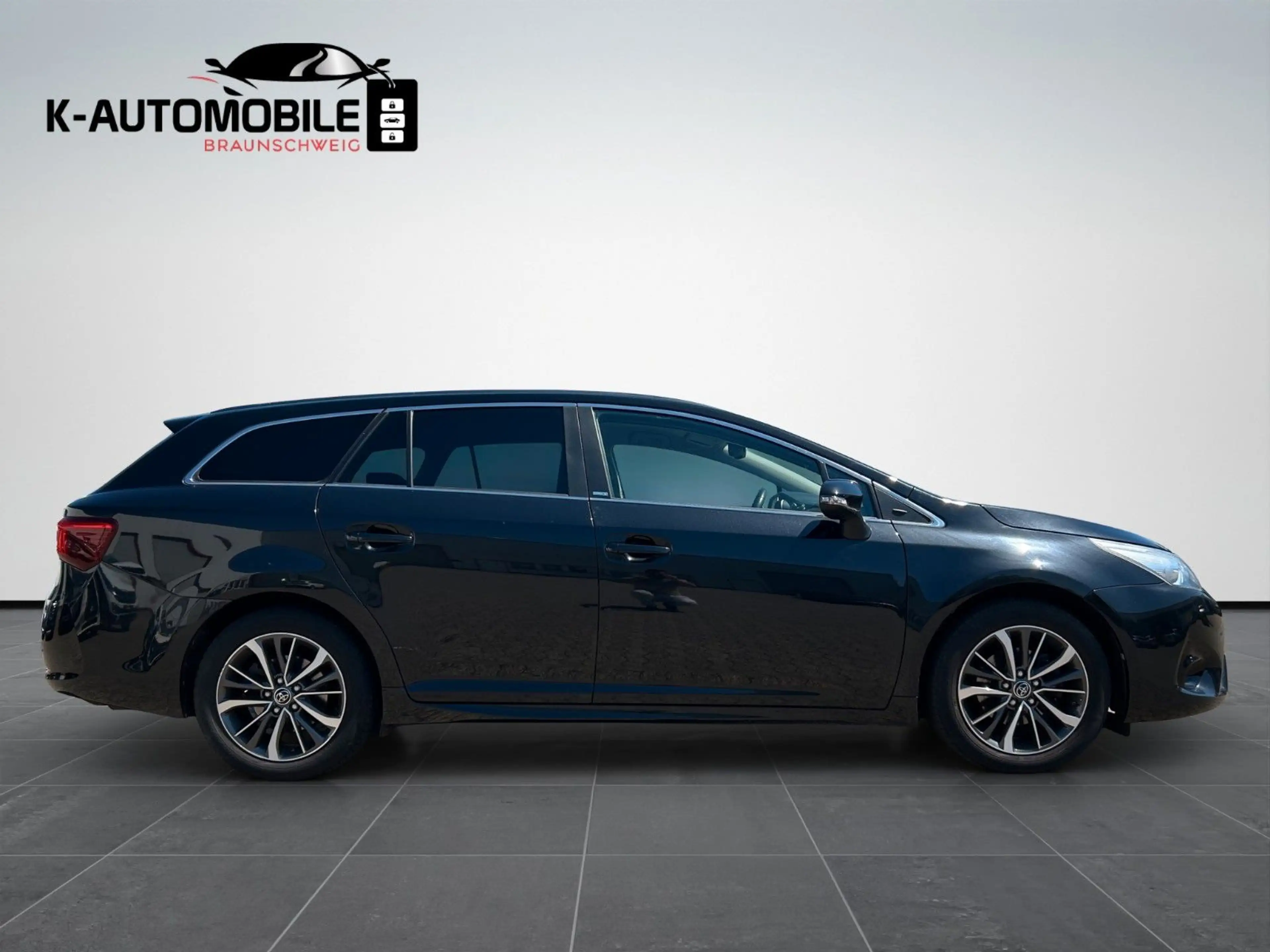Toyota Avensis Touring Sports Edition-S Klima Regensnsr — photo 7