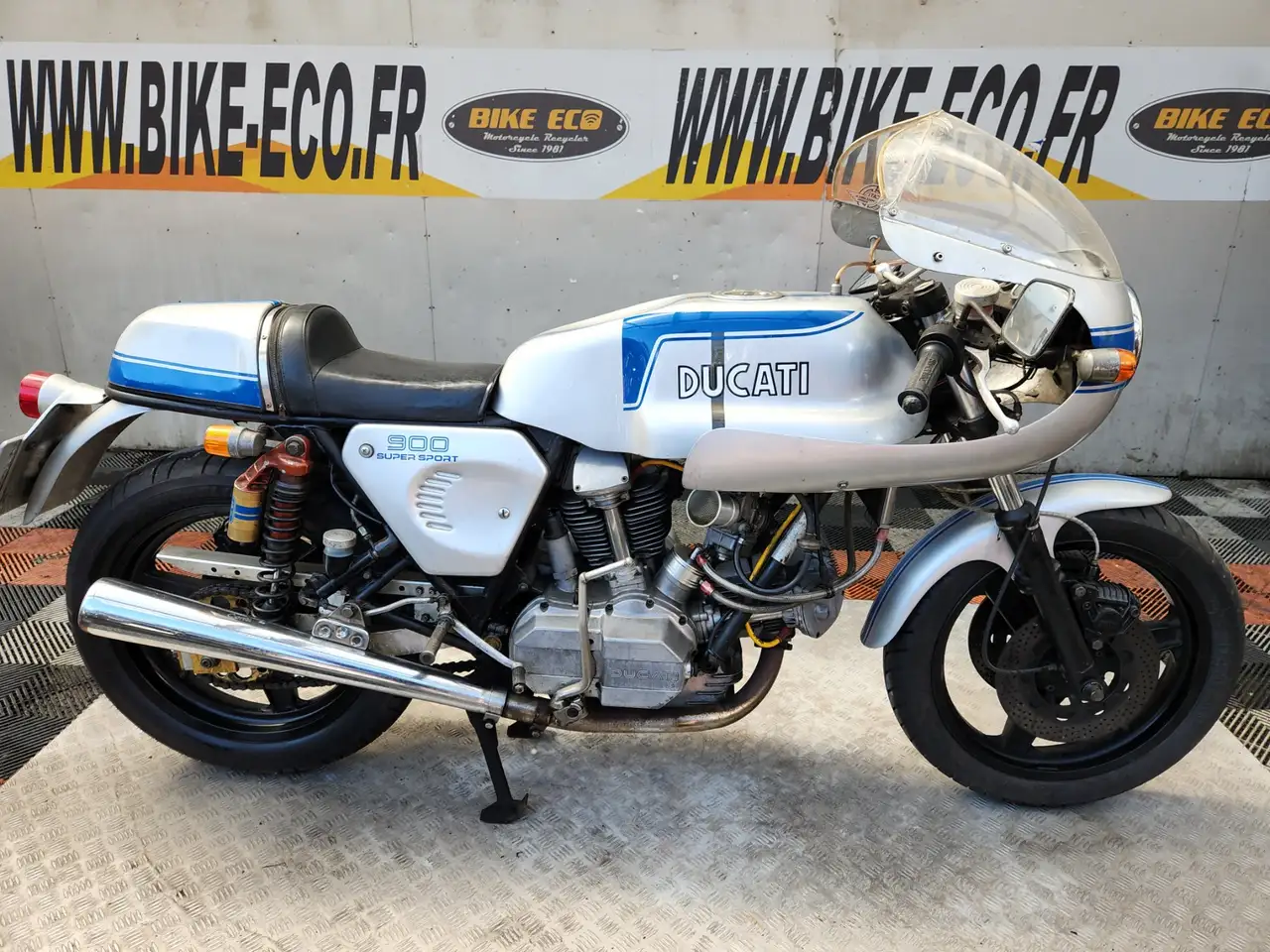 Ducati 900 SS