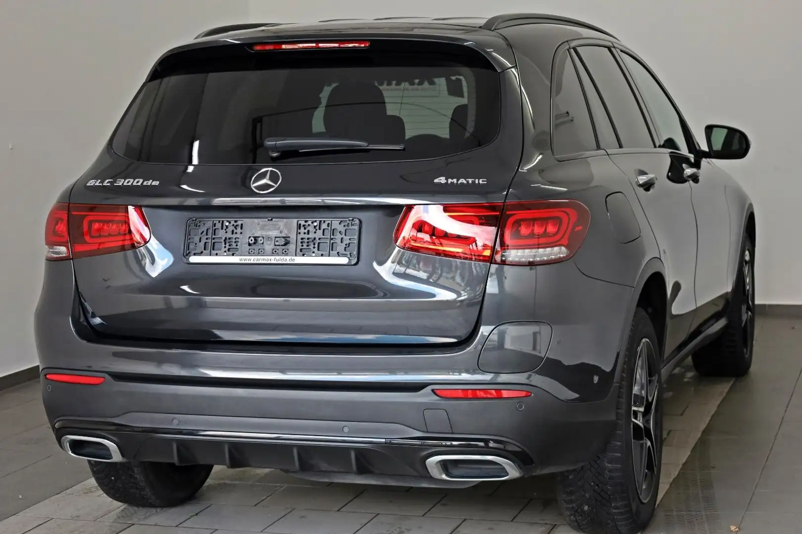 Mercedes-Benz GLC 300 de 4Matic AMG line,Navi,LED,360°Kamera,SH Grün - 2