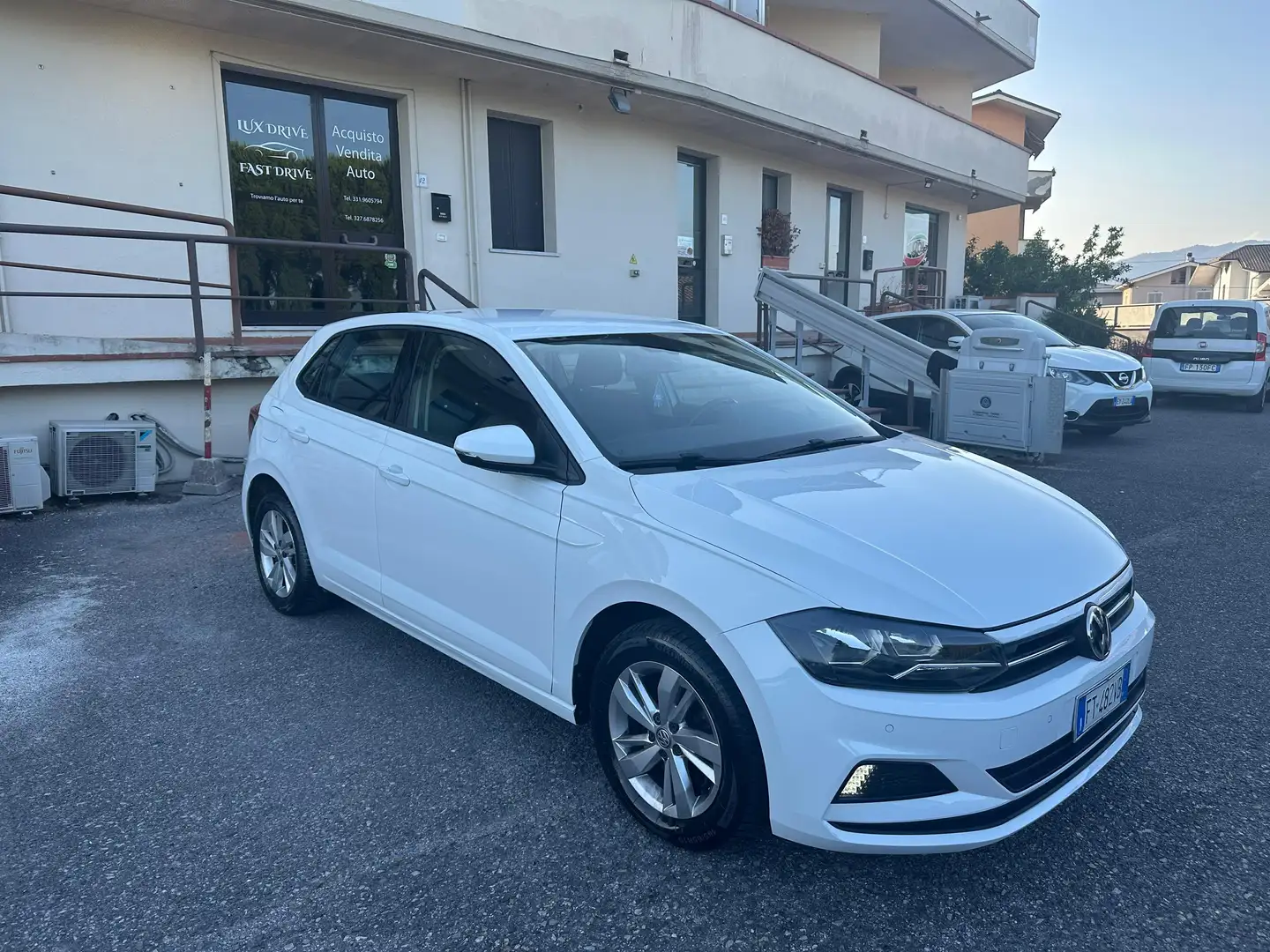 Volkswagen Polo Polo 5p 1.6 tdi Comfortline 80cv Wit - 1