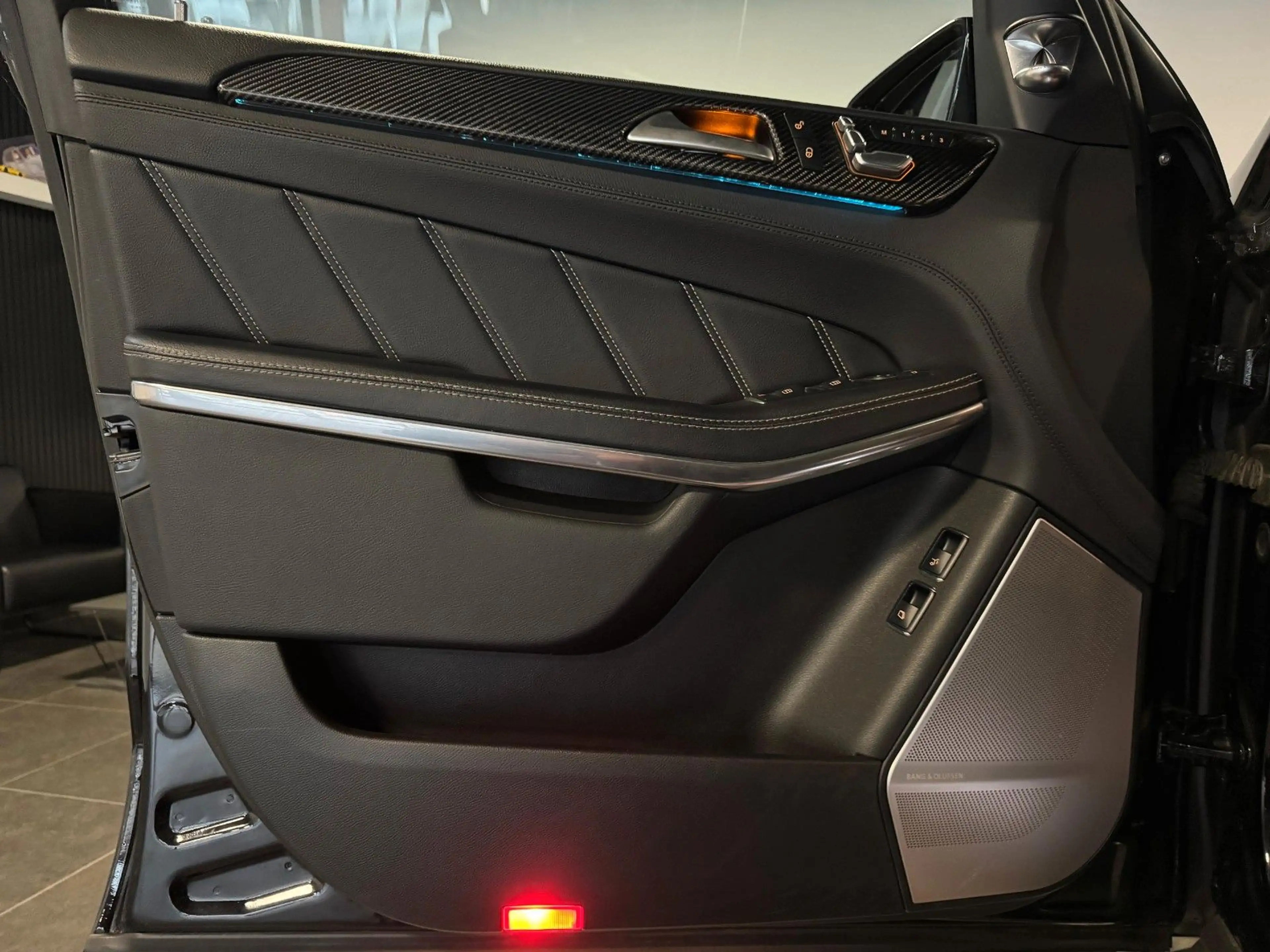 Mercedes-Benz GLS 63 AMG AMG 4Matic/Pano+360°+Bang&Olufsen+Carbon — photo 11