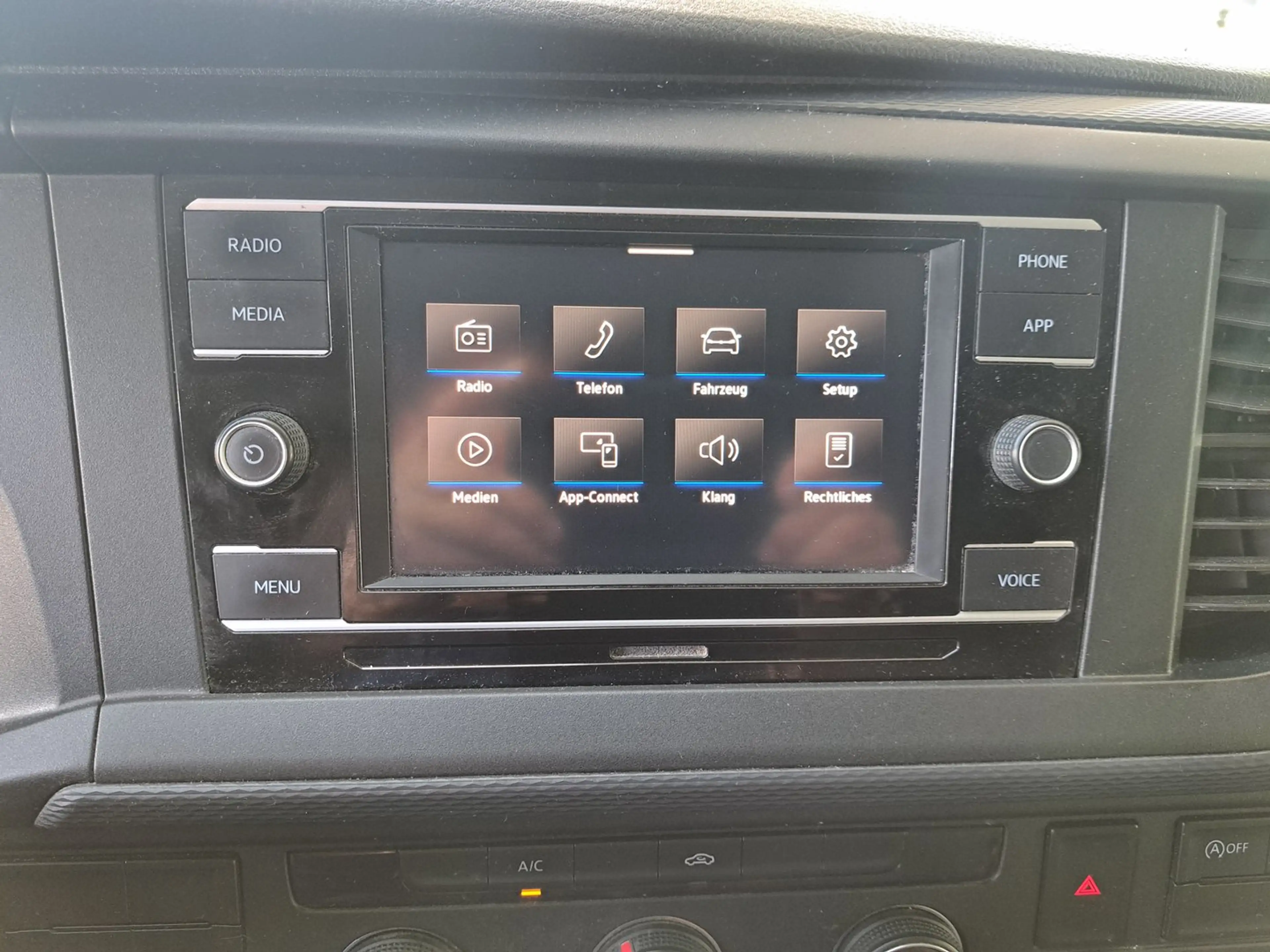 Volkswagen T6.1 Transporter VW Transporter T6.1 Kastenwagen Entry LR TDI — photo 13