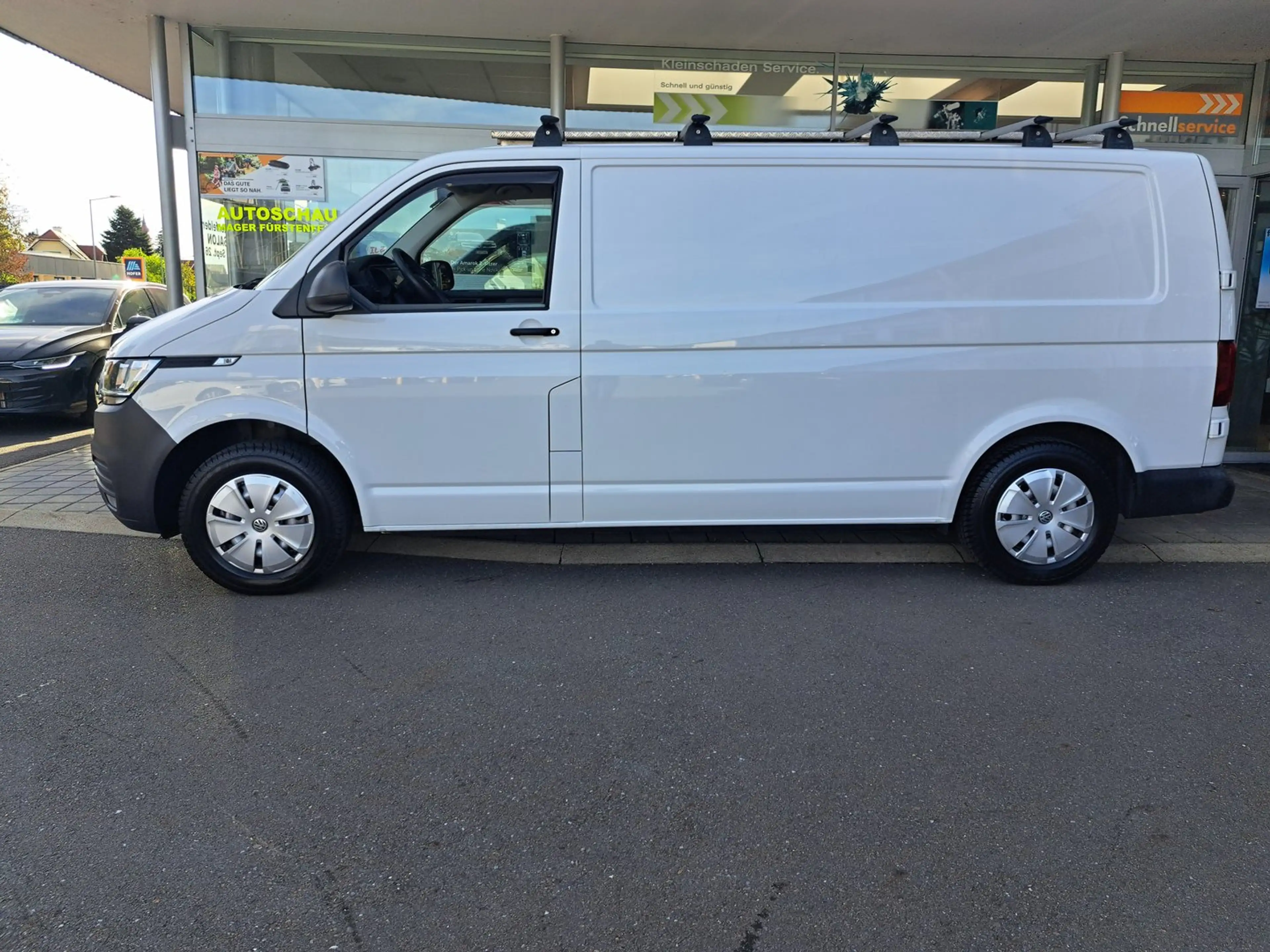 Volkswagen T6.1 Transporter VW Transporter T6.1 Kastenwagen Entry LR TDI — photo 3