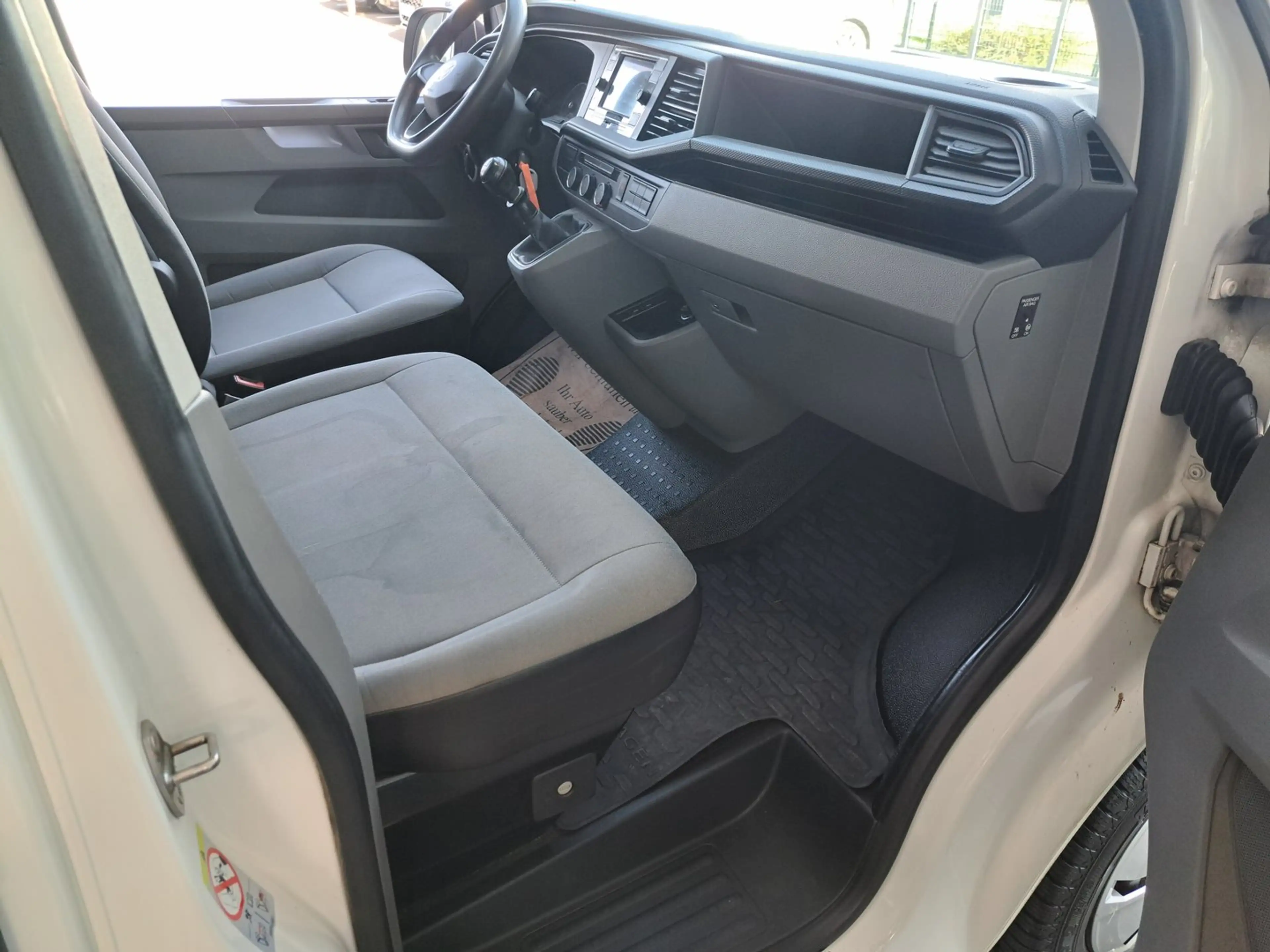 Volkswagen T6.1 Transporter VW Transporter T6.1 Kastenwagen Entry LR TDI — photo 14
