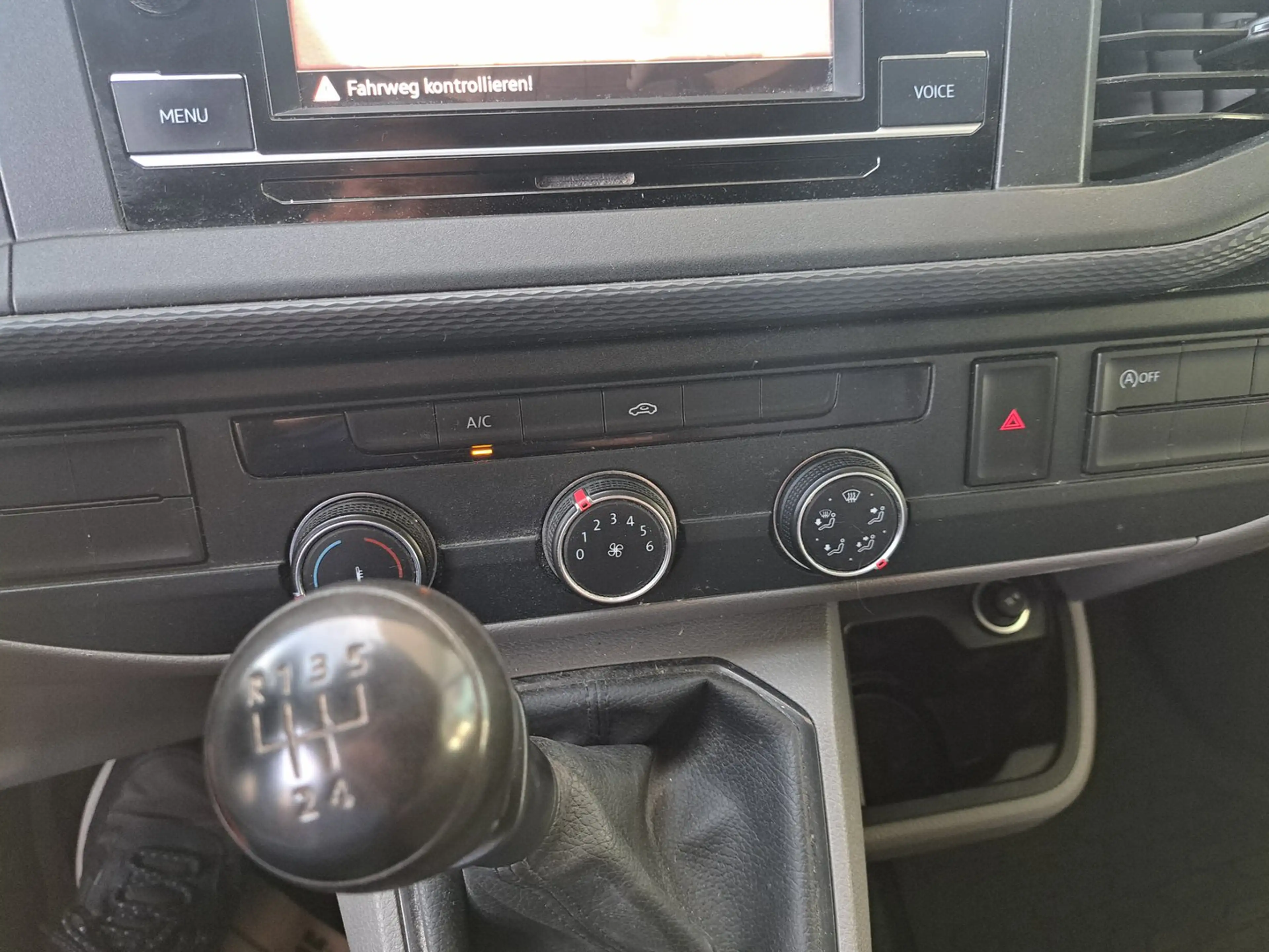 Volkswagen T6.1 Transporter VW Transporter T6.1 Kastenwagen Entry LR TDI — photo 7