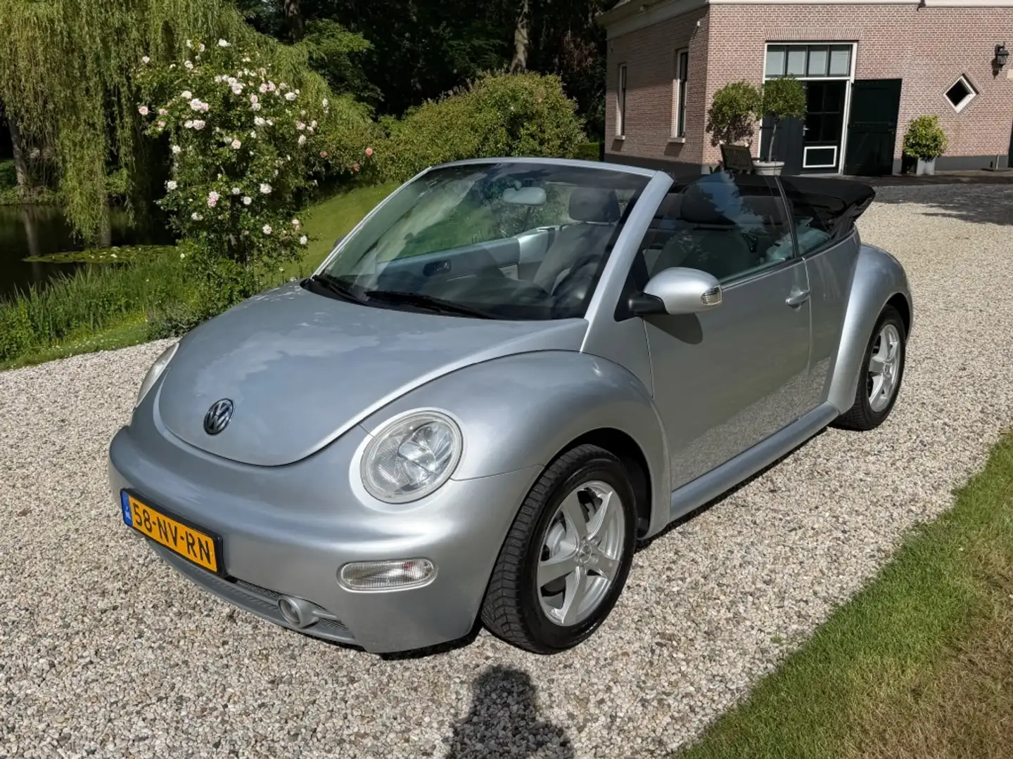 Volkswagen New Beetle KEVER Cabrio 2.0 handbak NL-auto Airco #OPENDAK Grau - 2