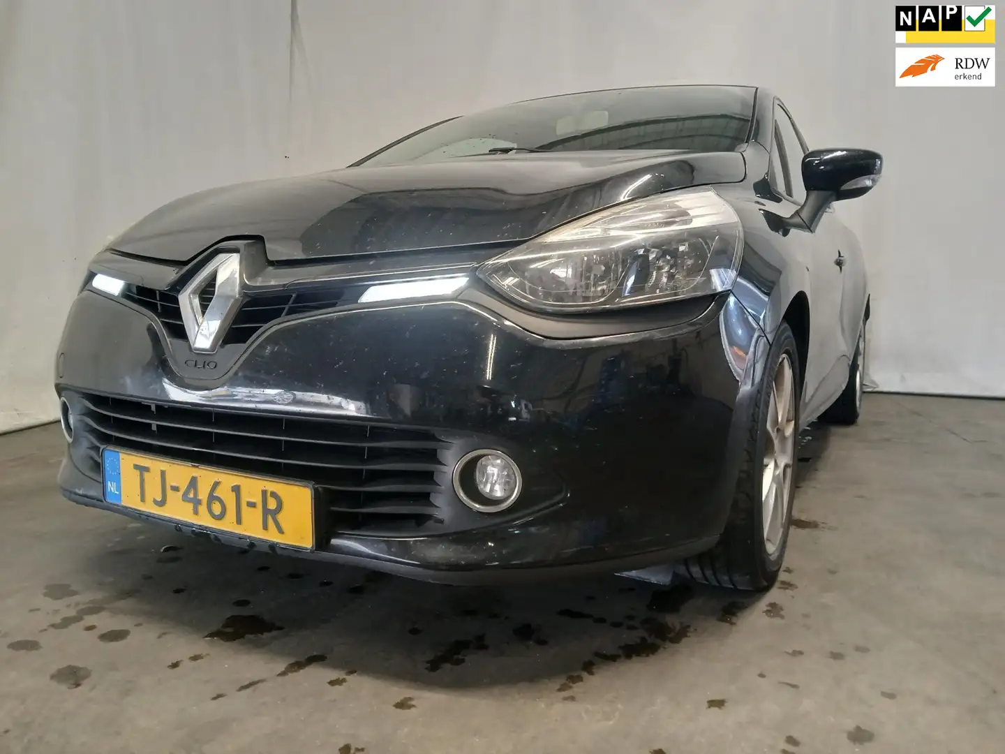 Renault Clio 1.2 Collection - Airco - Geen Vermogen Zwart - 1