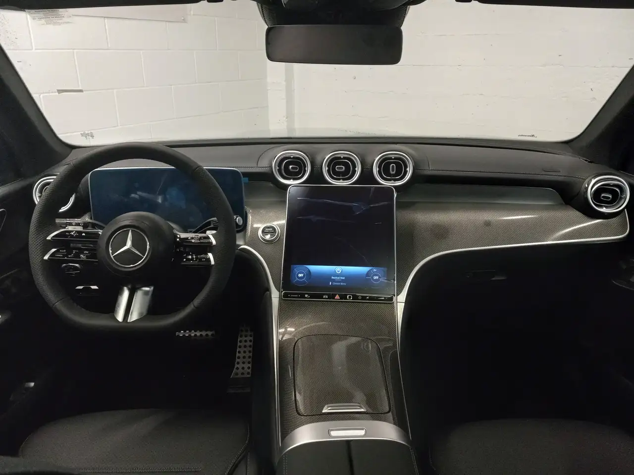 Mercedes-Benz GLC снимка Mercedes-Benz GLC