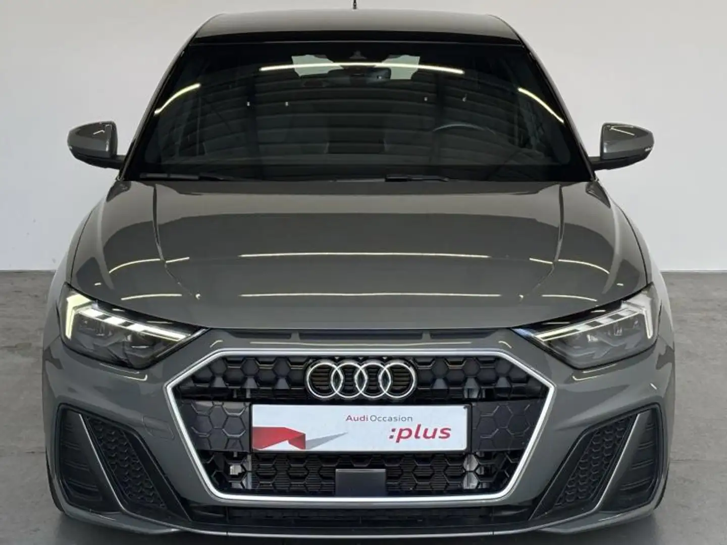 Audi A1 30 TFSI 110ch S line S tronic 7 Gris - 2