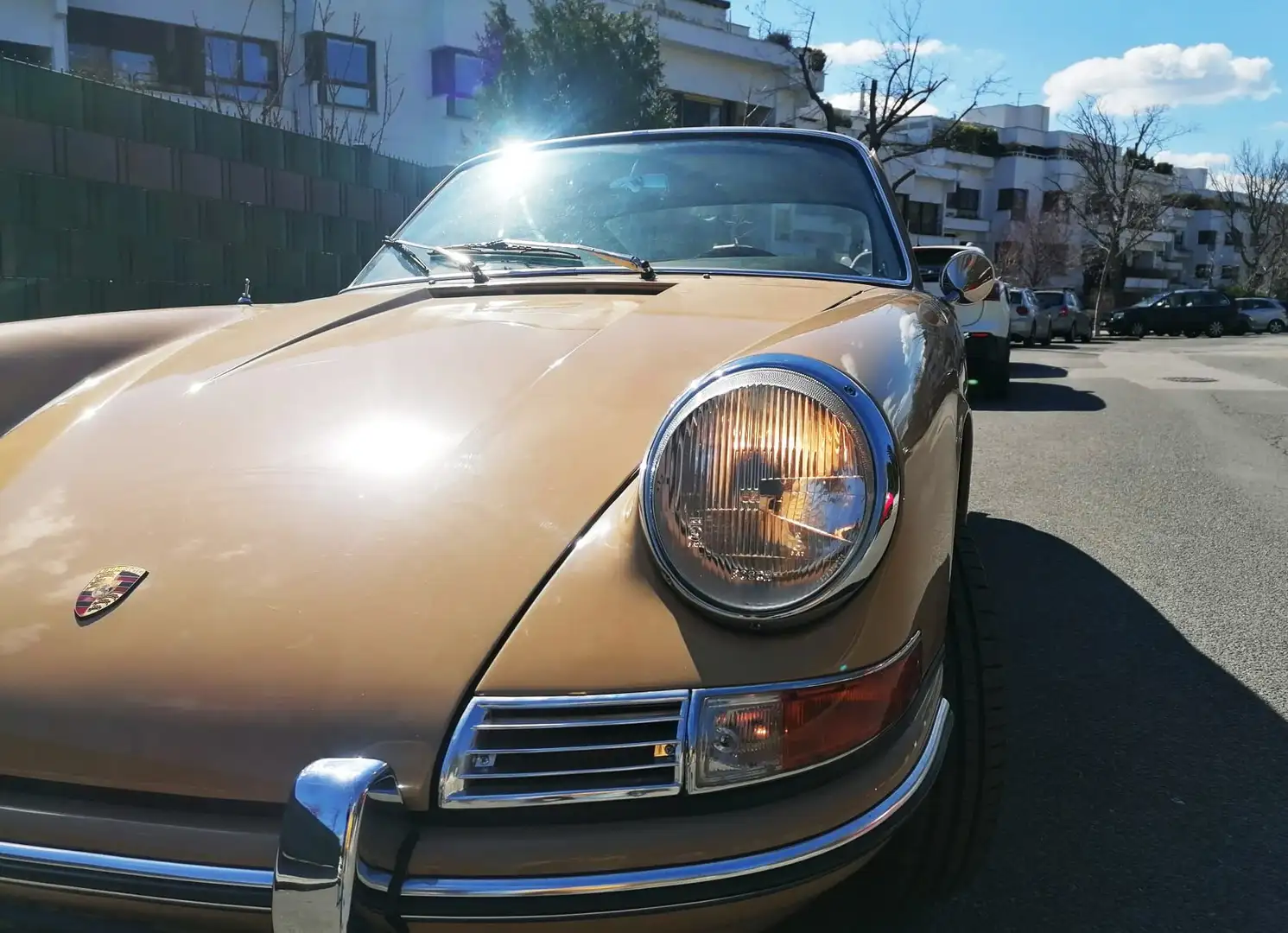 Porsche 911 Beige - 1