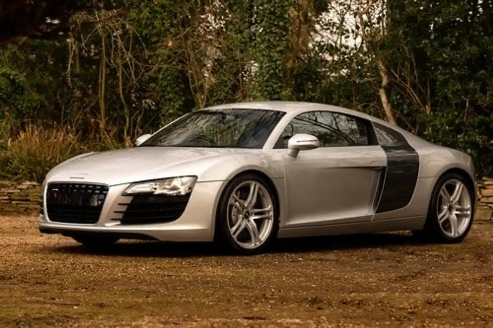 Audi R8 Coupe 4.2 V8 quattro r-tronic - 1