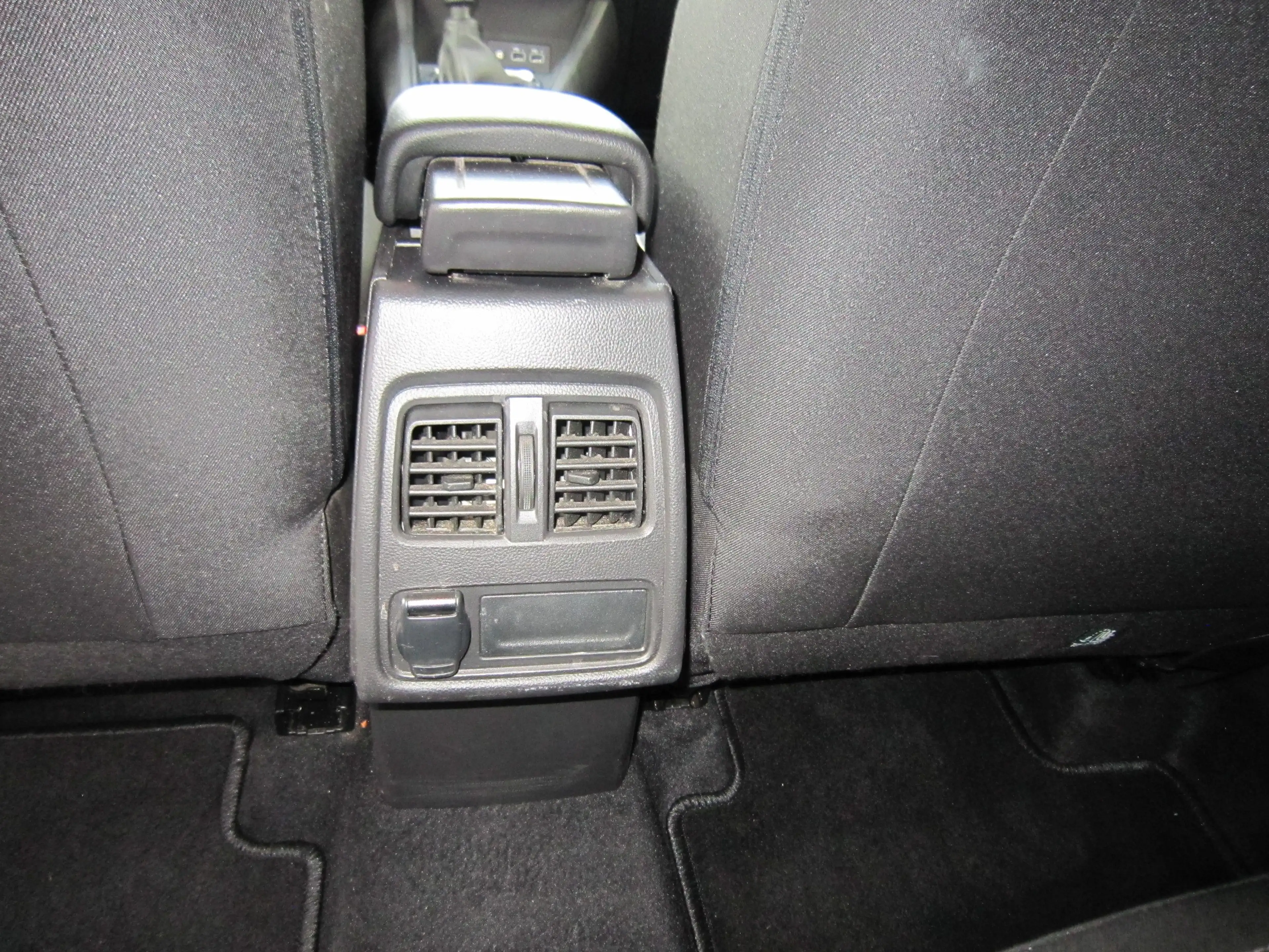 Mitsubishi ASX PLUS 1.3 T-Benziner 6-Gang — photo 10