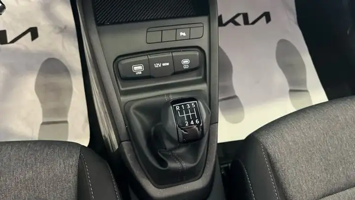 Kia Stonic 2026, foto 16