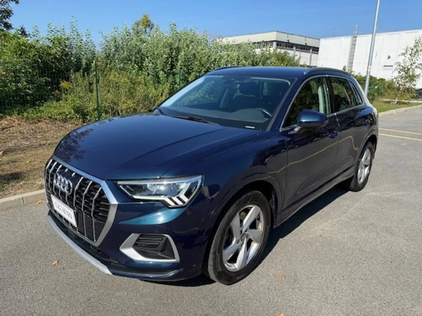 Audi Q3 40 2.0 tdi Business quattro 190cv s-tronic Bleu - 2