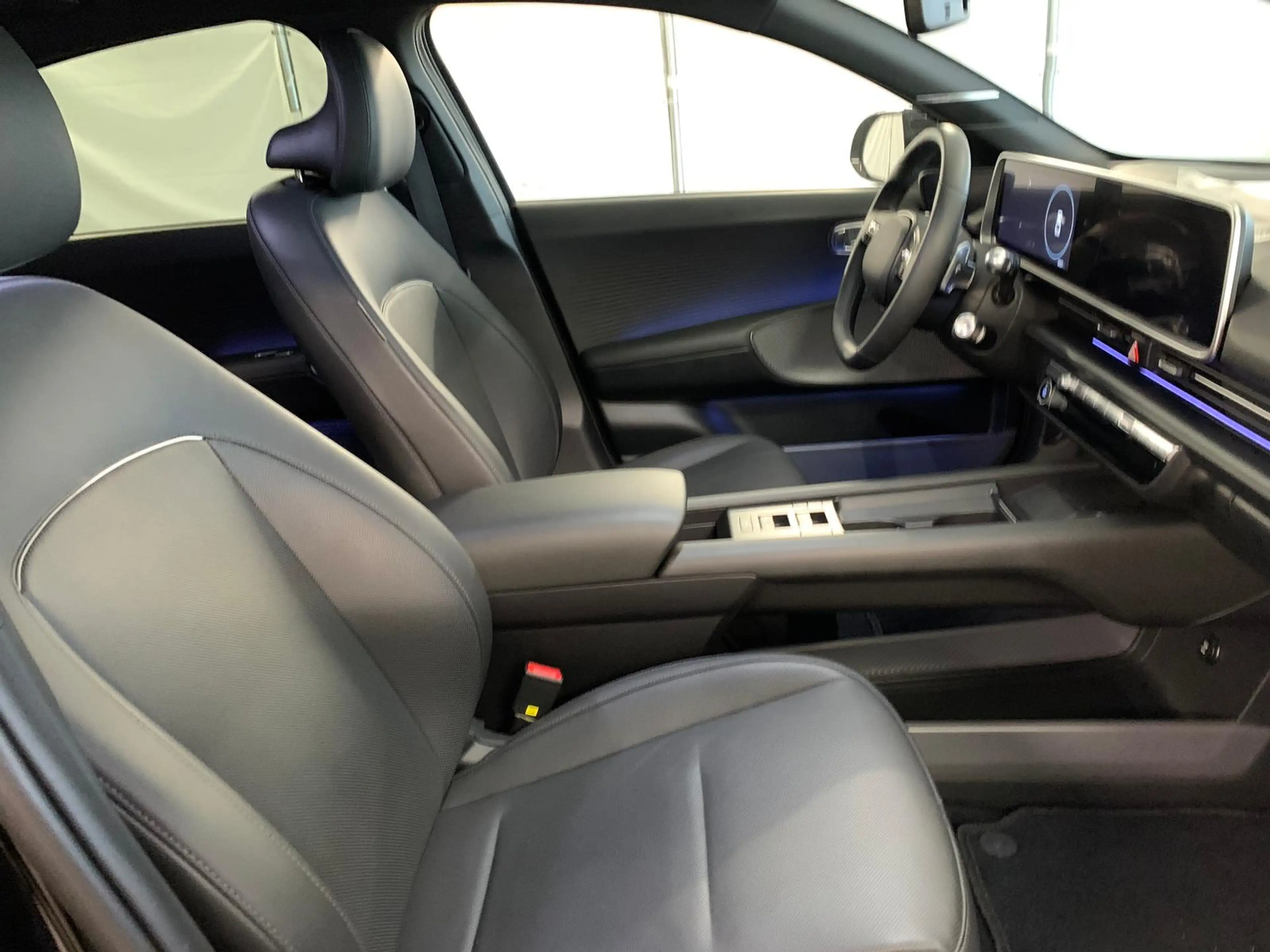 Hyundai IONIQ 6 Uniq 4WD Garantie|Matrix|ACC|HUD|Memory — photo 3