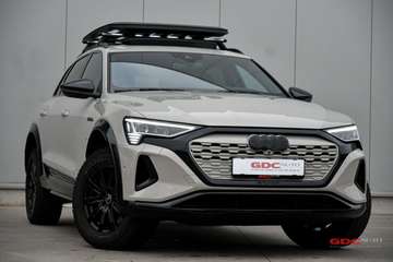 Q8 e-tron 55 quattro edition Dakar