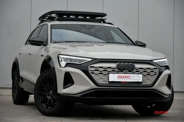 Audi Q8 e-tron Q8 e-tron 55 quattro edition Dakar