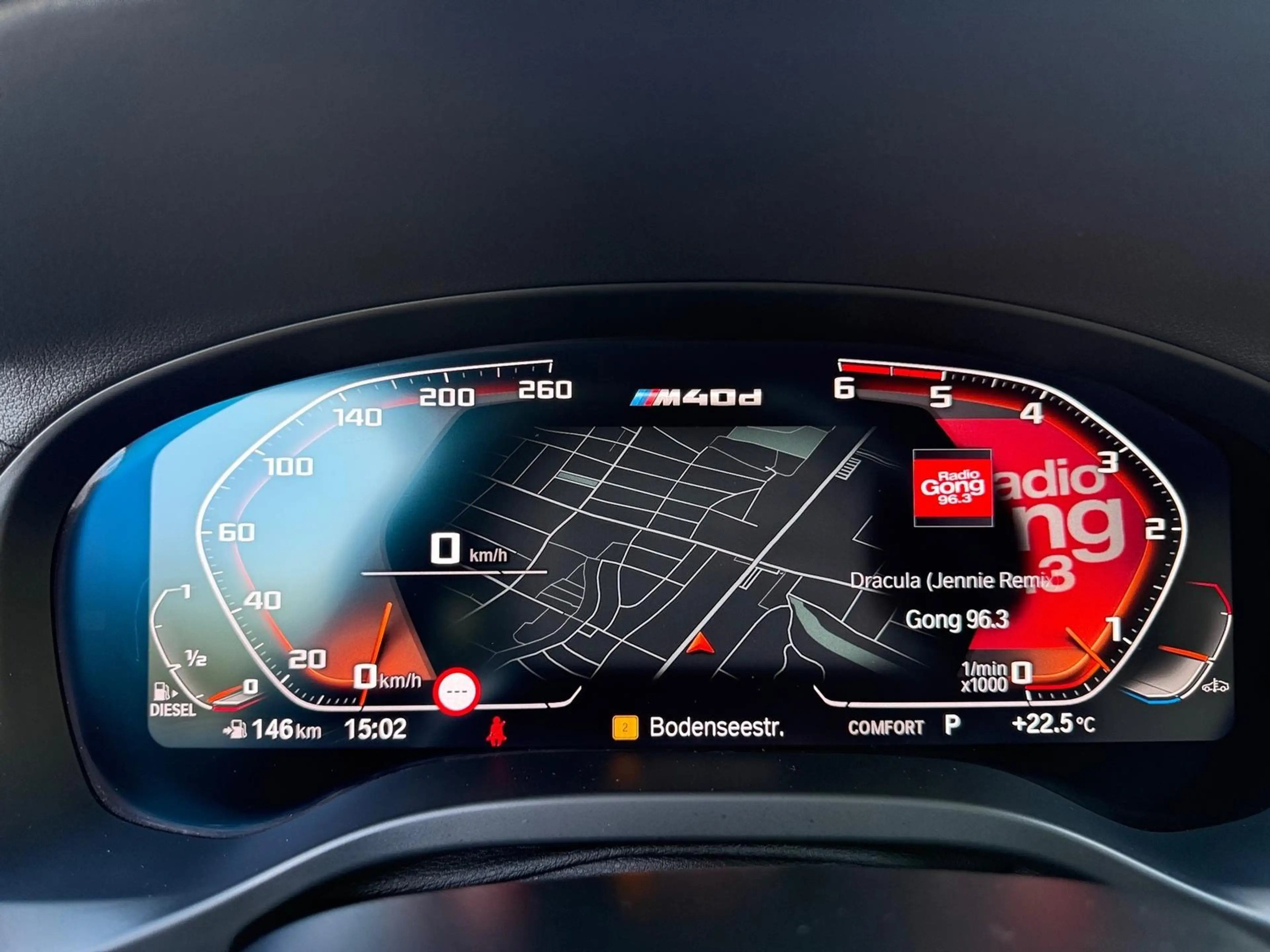 BMW X4 M40 d NAVI HUD LED ACC Pano Standhzg Kamera — photo 8