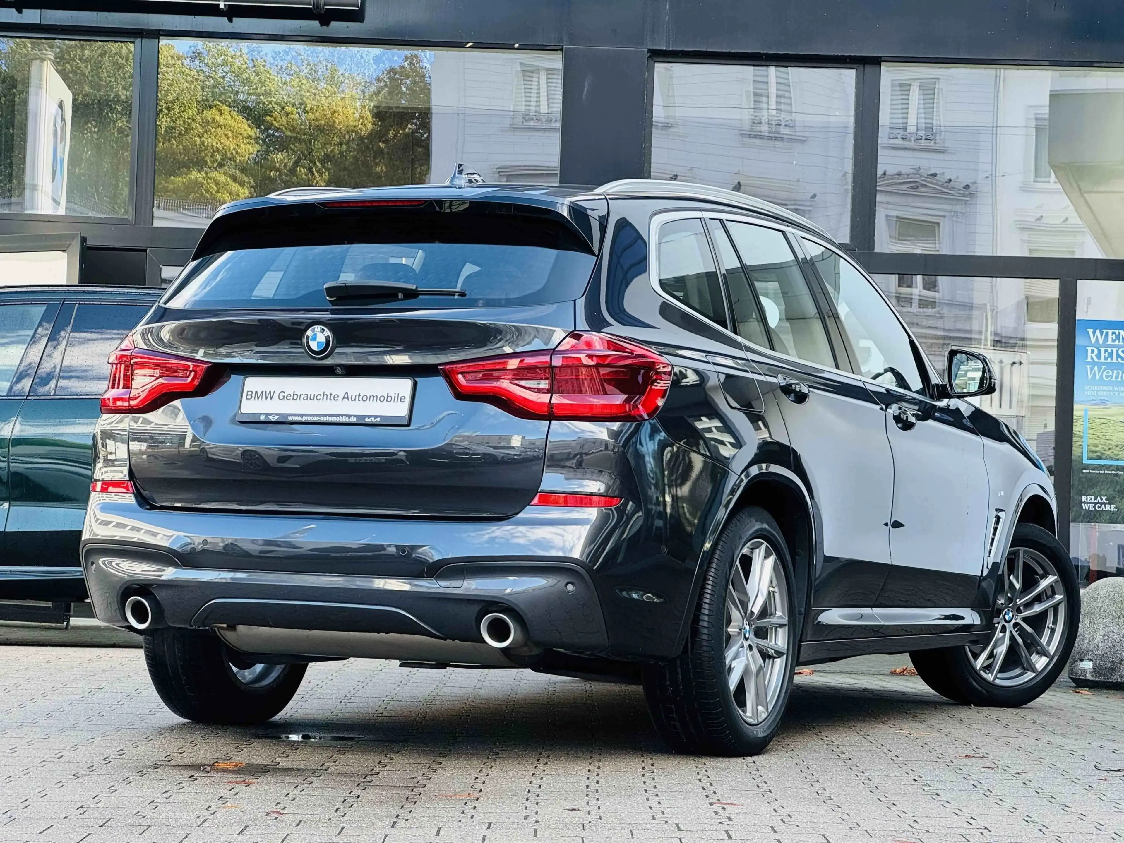 BMW X3 xDrive20i M Sport AdapLED DA+ PA Pano ACC HiFi — photo 2