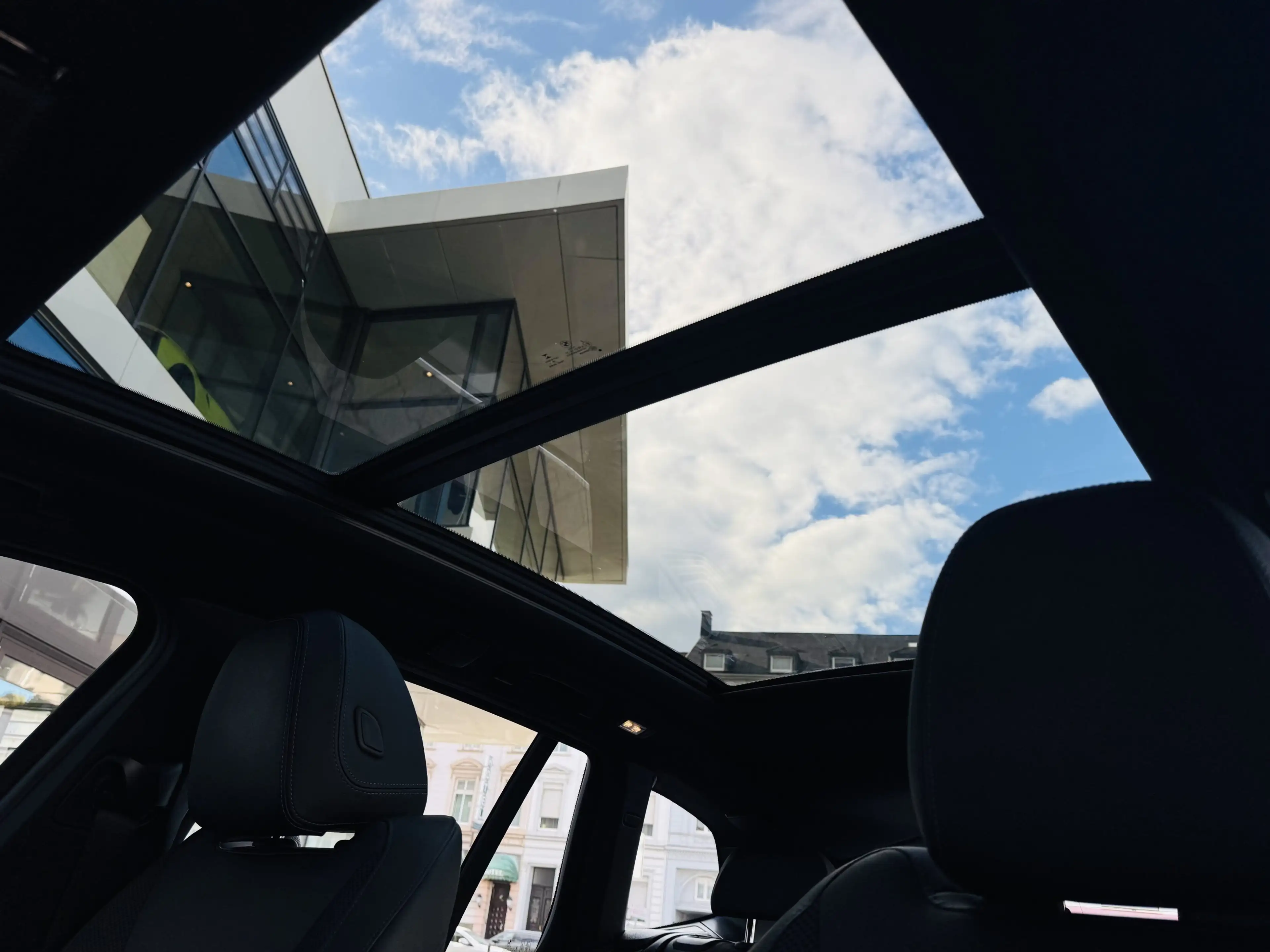 BMW X3 xDrive20i M Sport AdapLED DA+ PA Pano ACC HiFi — photo 8
