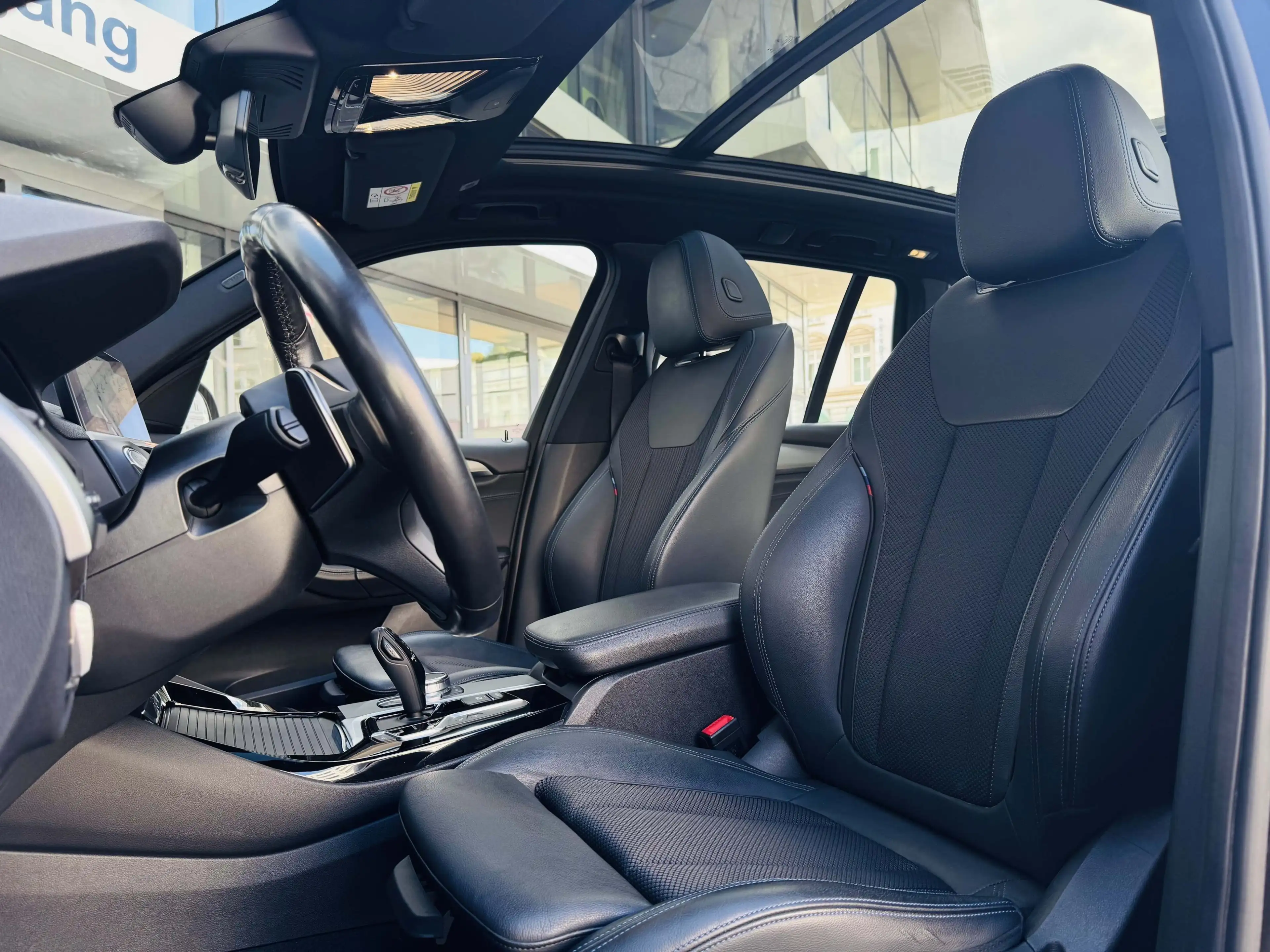 BMW X3 xDrive20i M Sport AdapLED DA+ PA Pano ACC HiFi — photo 7