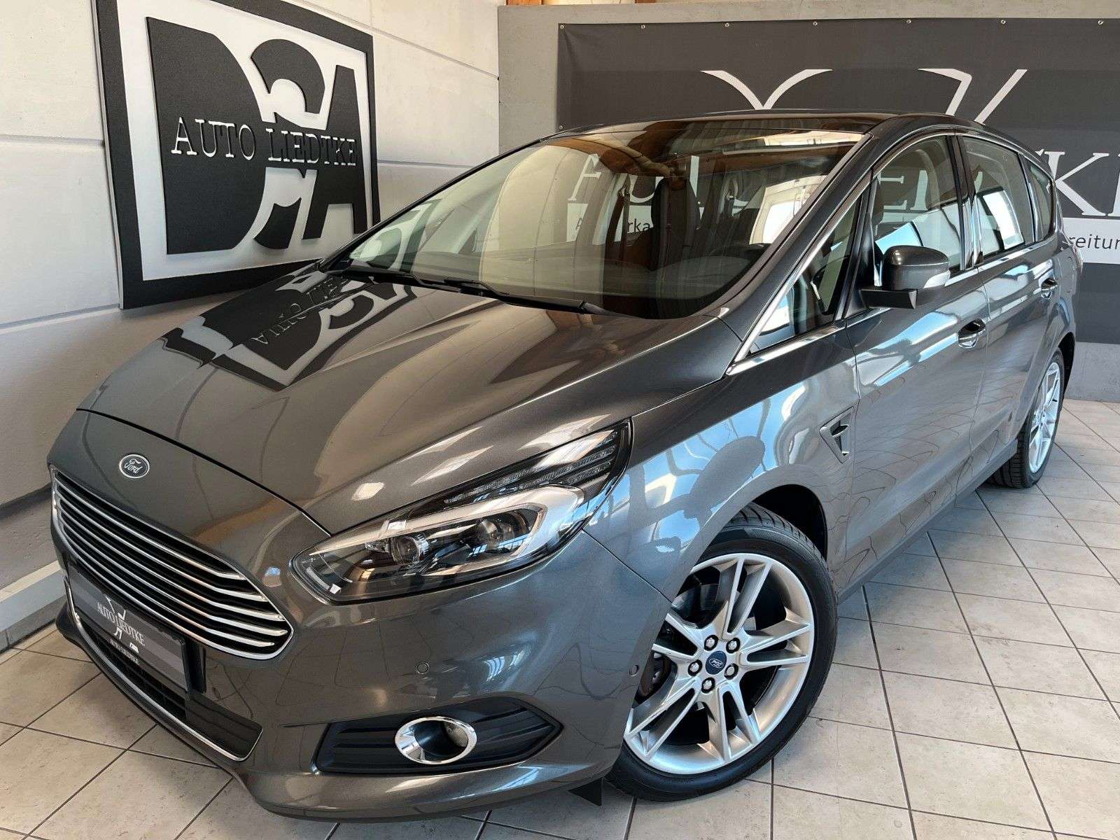 Second hand Ford S-Max 2.0
