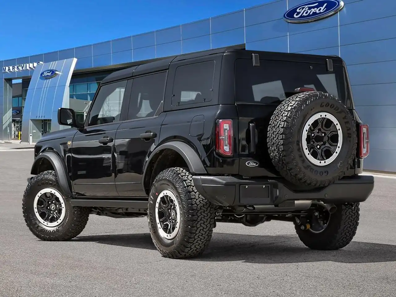 Ford Bronco photo Ford Bronco
