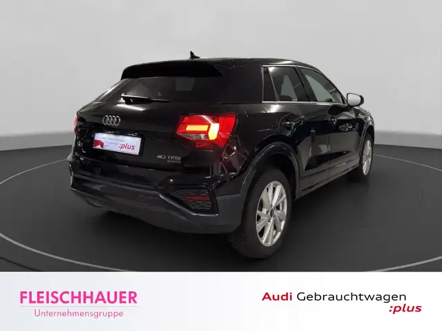 Audi Q2 view 6
