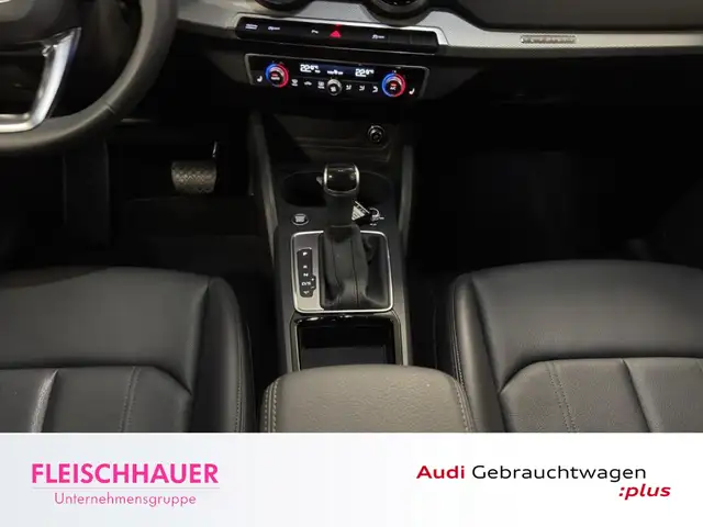 Audi Q2 view 15