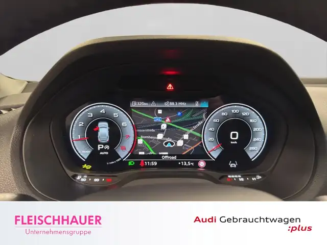 Audi Q2 view 11