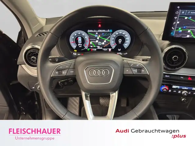 Audi Q2 view 10