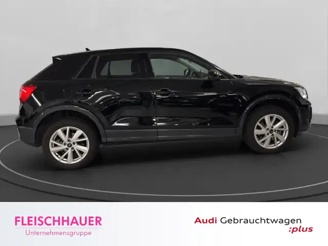 Audi Q2 view 7