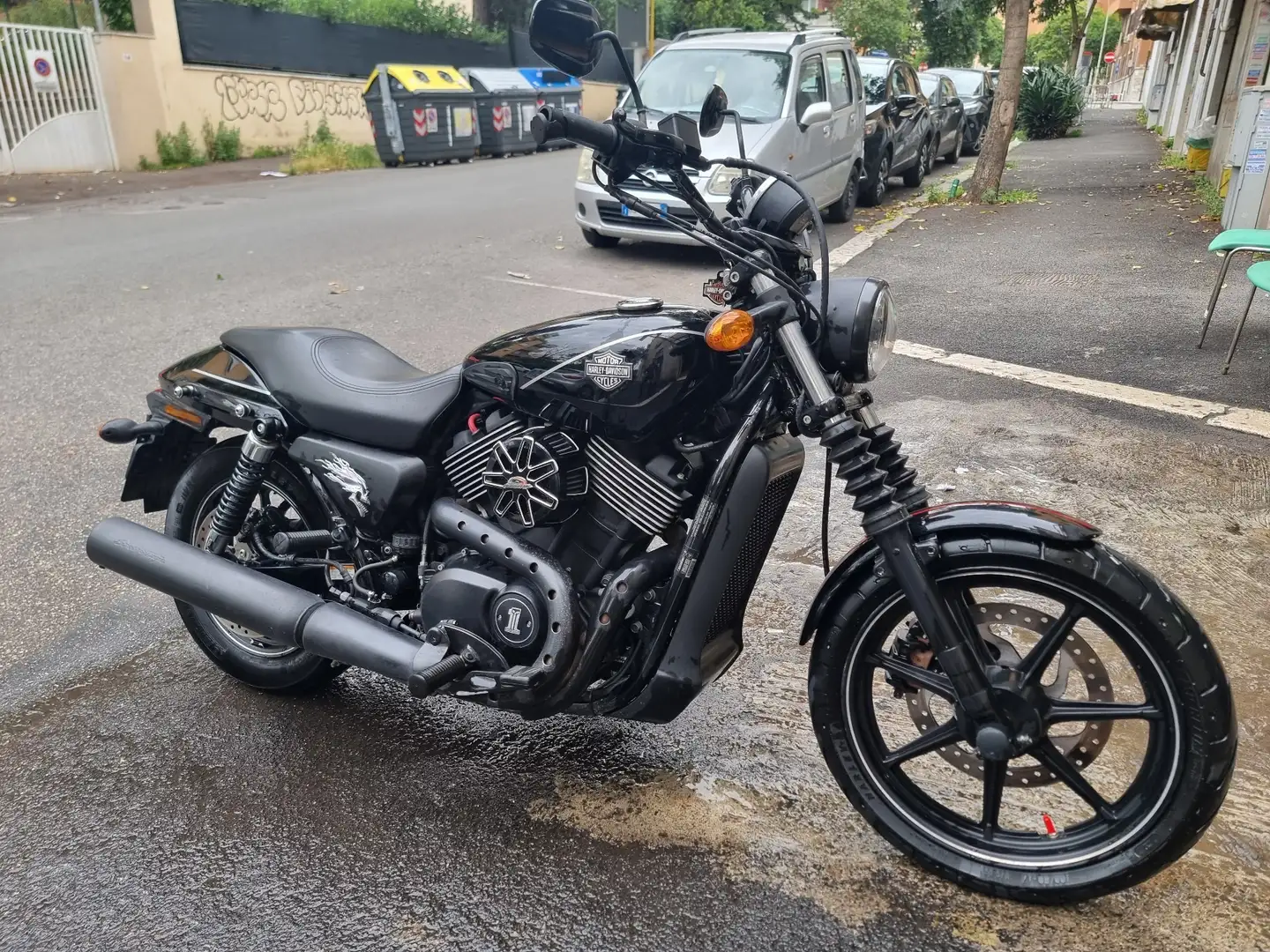 Harley-Davidson Street 750 Noir - 1