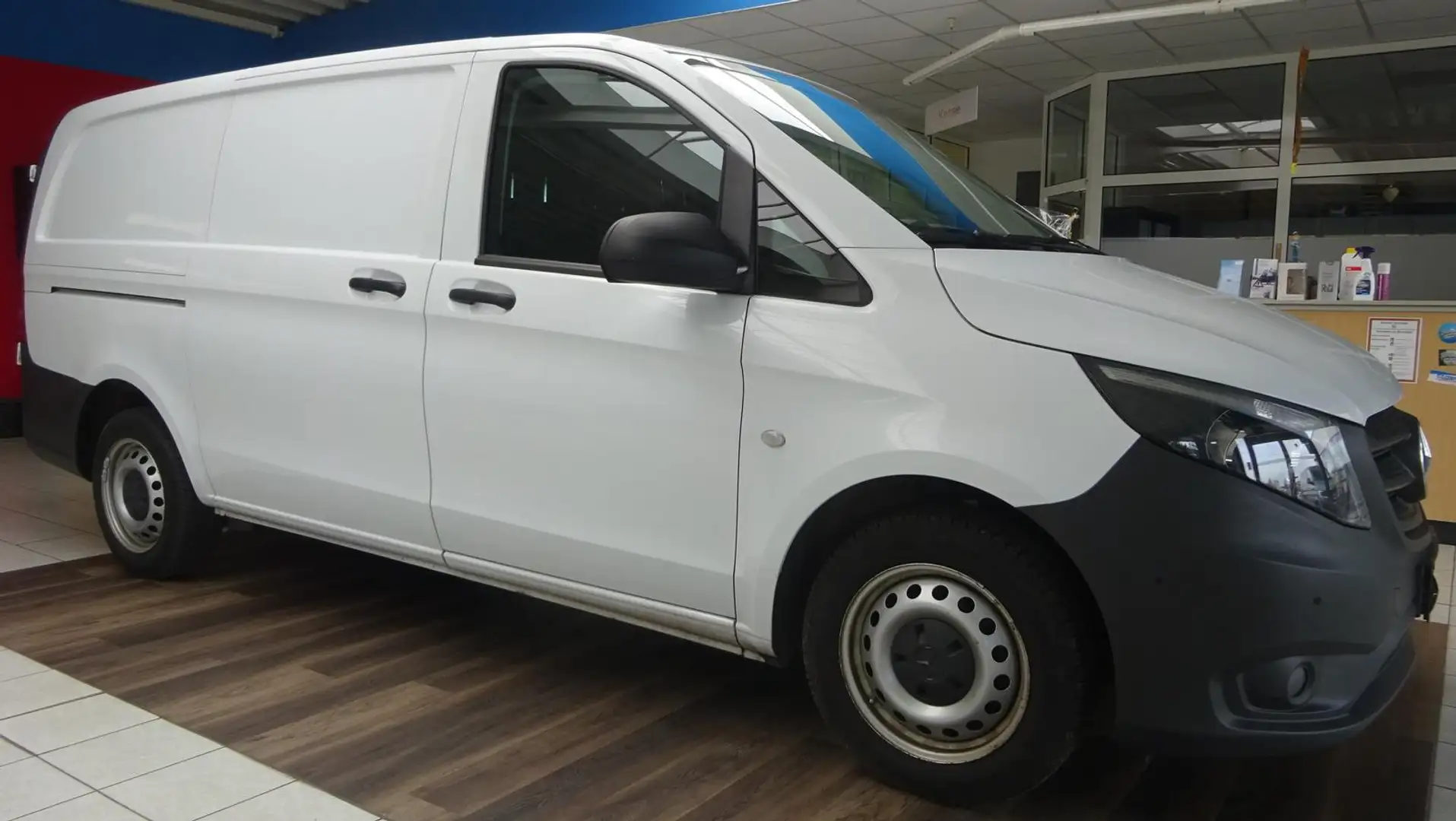 Mercedes-Benz Vito 111 FWD lang.Klima.Navi.Kamera.Temp.3-Sitze Weiß - 1