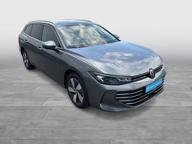 Volkswagen Passat view 7