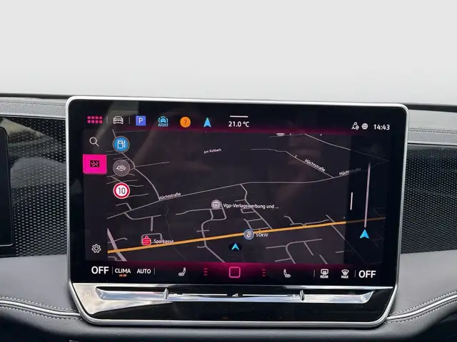 Volkswagen Passat view 14