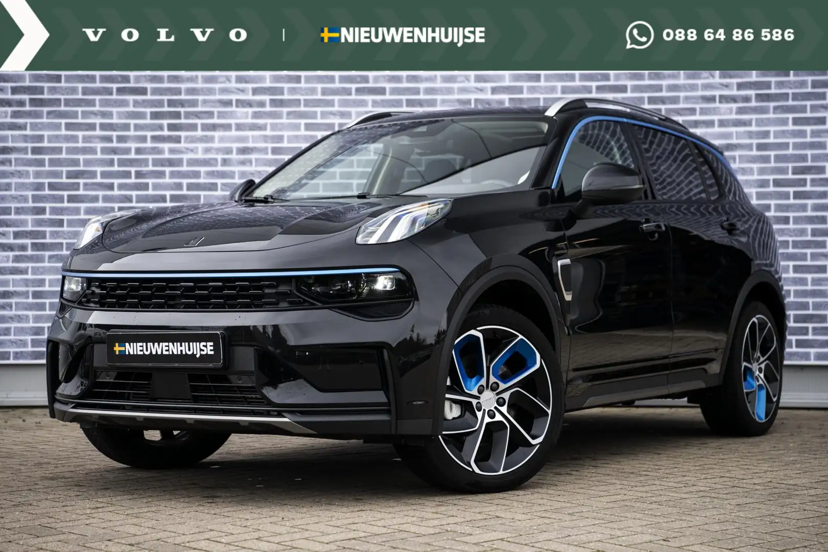 Lynk & Co 01 1.5 Plug-in Hybrid | Trekhaak | Panoramadak | Adap Schwarz - 1
